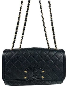 CHANEL Filigree Quilted CC Logo Caviar Skin Chain Shoulder Bag